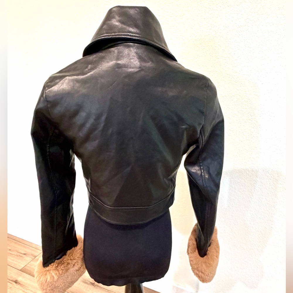 Azalea Wang Gisele Y2K
Style Cropped Faux Leather Fur Cuffed
Jacket - Picture 2 of 12